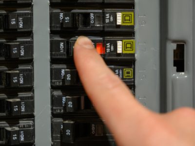 Tiffin,,Iowa,,Usa,-,6/2019:,Resetting,A,Tripped,Breaker,In